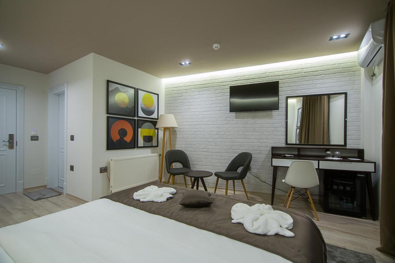 Hotel Regal คอร์เชอ ภายนอก รูปภาพ