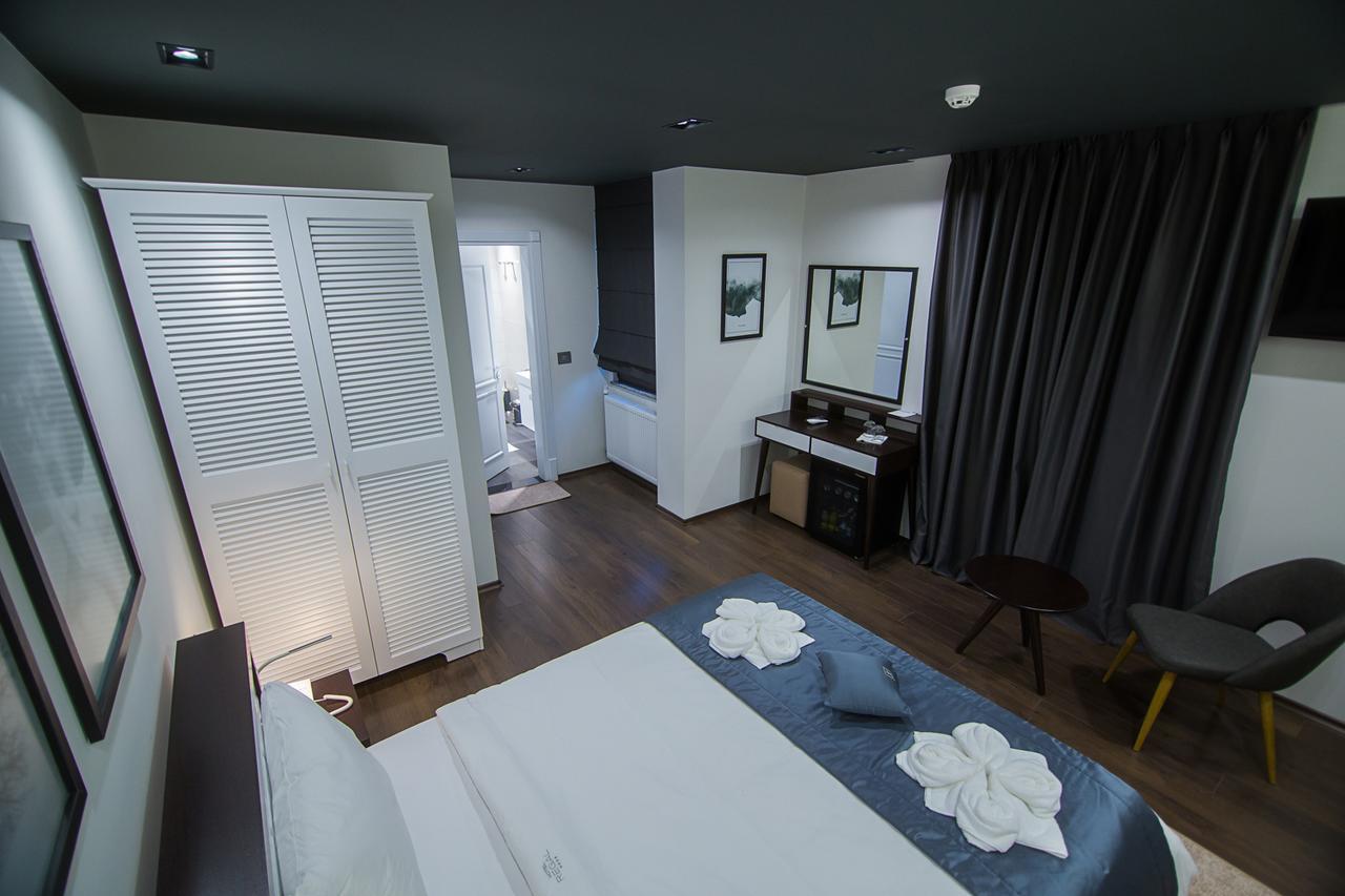 Hotel Regal คอร์เชอ ภายนอก รูปภาพ
