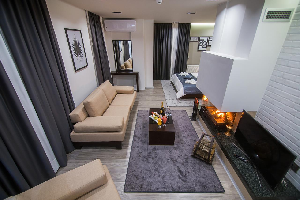 Hotel Regal คอร์เชอ ภายนอก รูปภาพ