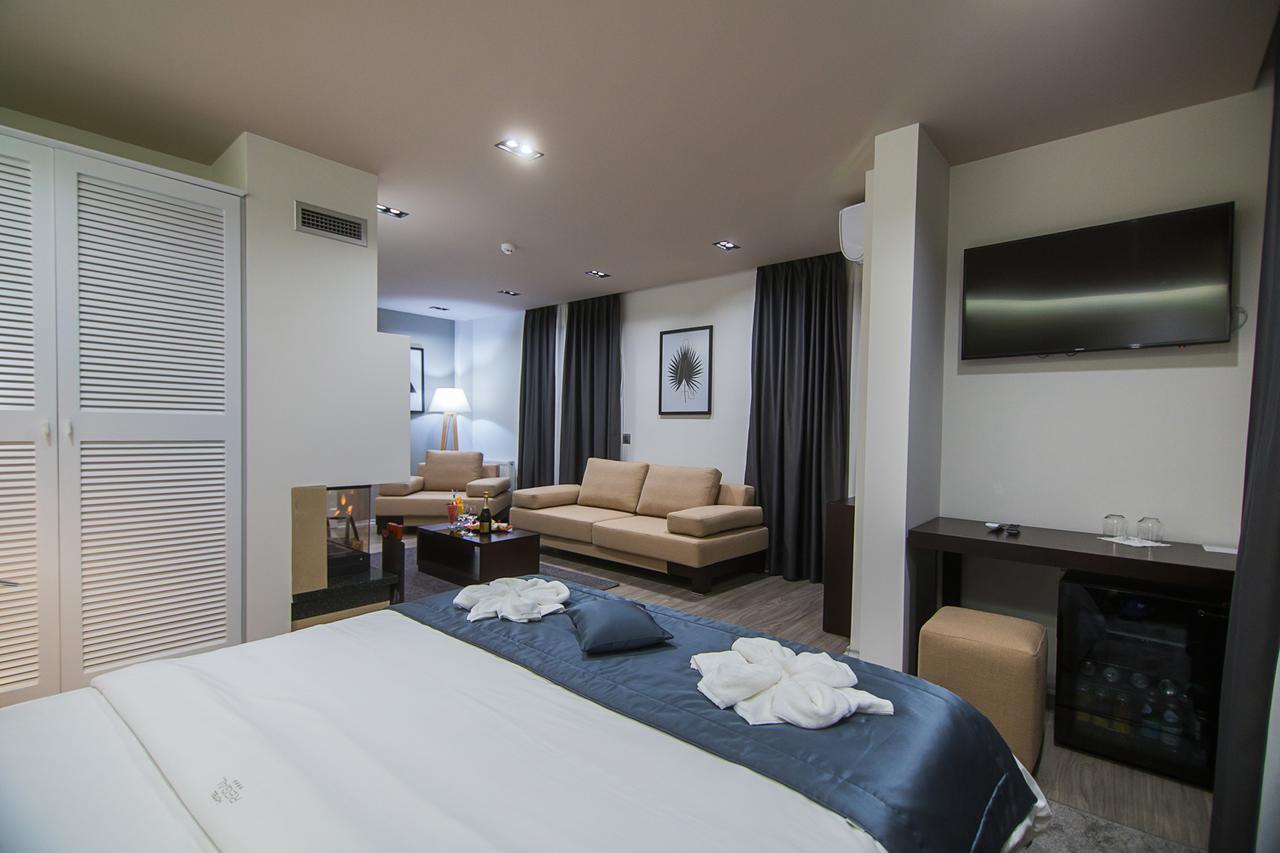 Hotel Regal คอร์เชอ ภายนอก รูปภาพ